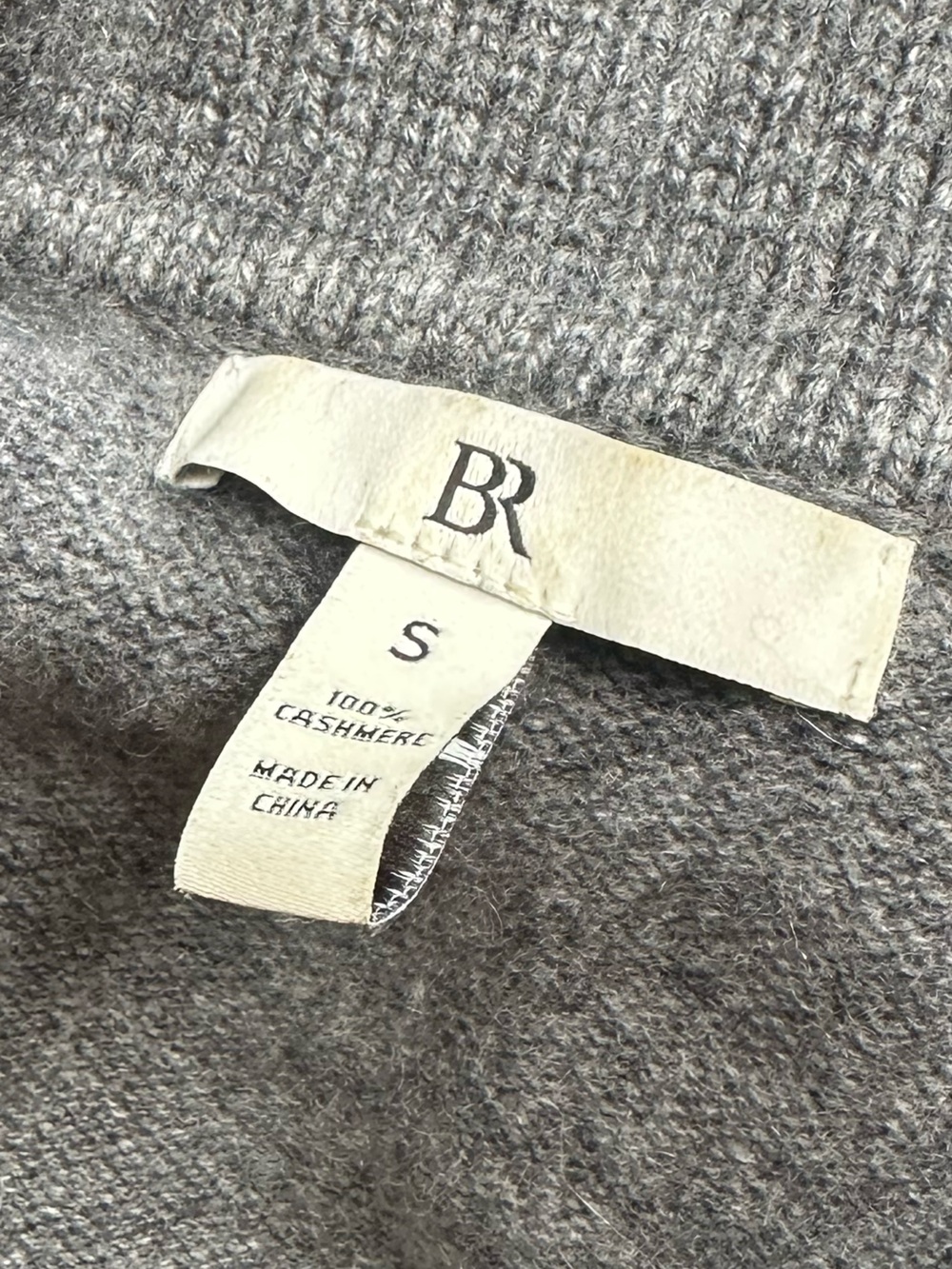 Banana Republic Women’s Gray Cashmere Sweater